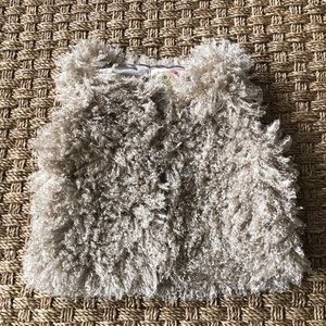 Girls fuzzy vest